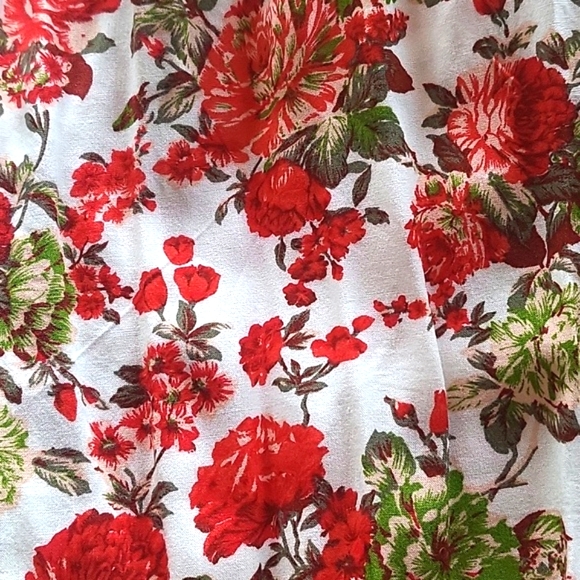 Isabelle Dunlop Floral Jumper - Picture 4 of 4